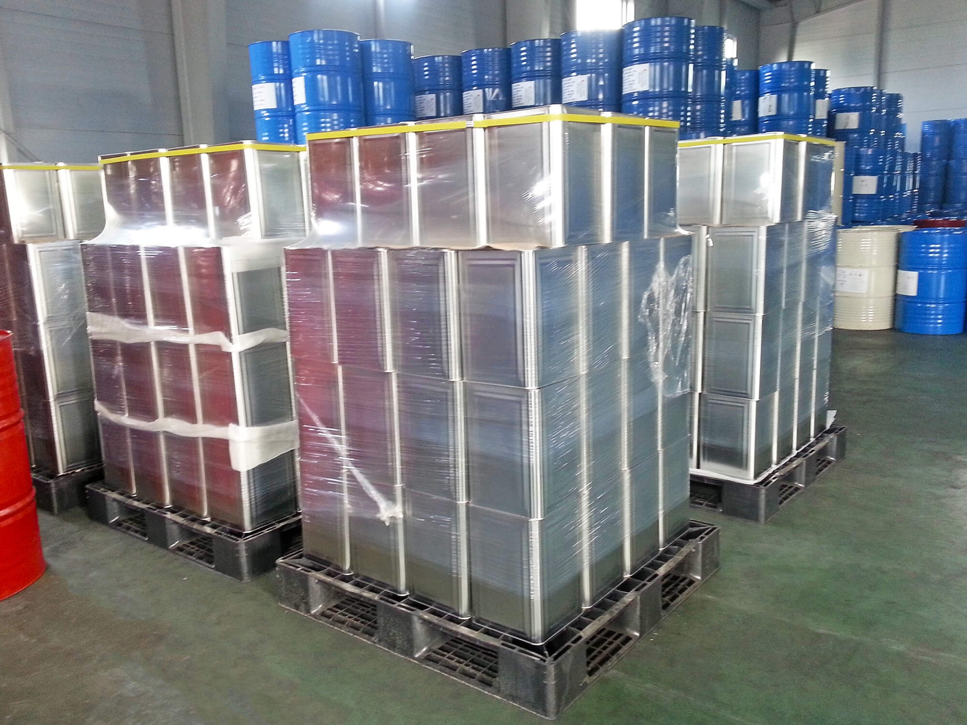 keo pu sản xuất cửa chống cháy Keo dán PU dạng can sản xuất cửa chống cháy