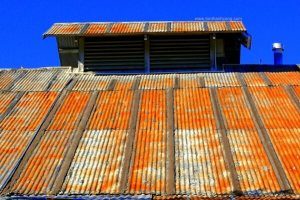 Ngăn chặn mái nhà bị gỉ sắt